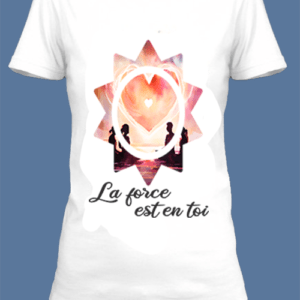 Un t-shirt blanc imprimé avec Une silhouette de yoga dans des couleurs pastel by netteeshirt.com