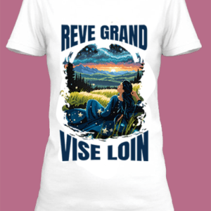 Un t-shirt blanc imprimé avec Une femme avec un paysage étoilé by netteeshirt.com