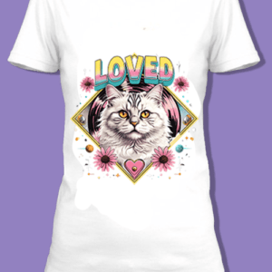 T-shirt élégant avec un chat entouré de fleurs.